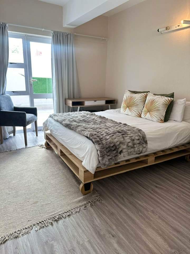 To Let 2 Bedroom Property for Rent in Clifton Western Cape